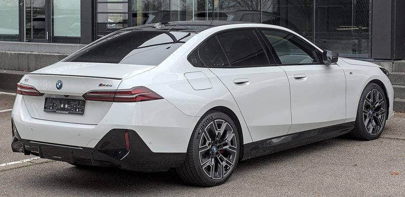 BMW i5