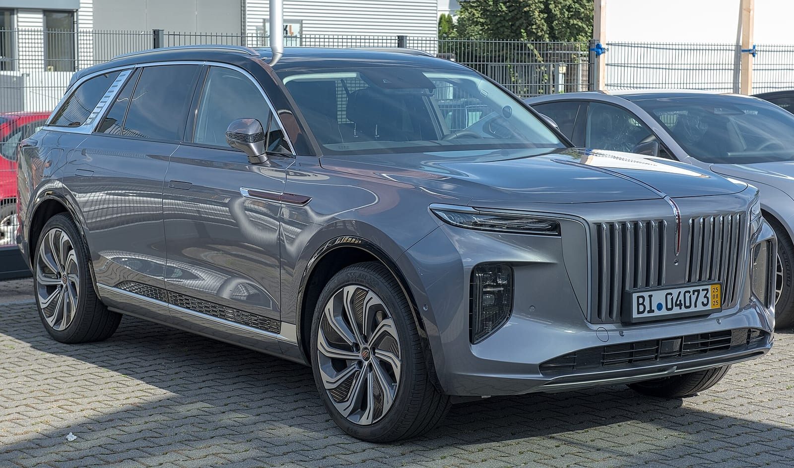 Hongqi E-HS9 I — фото 1
