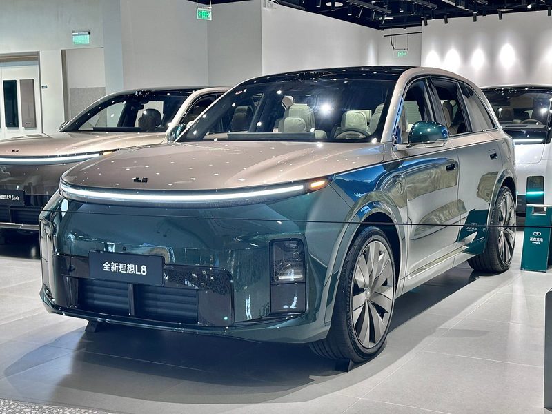 Li Auto L8