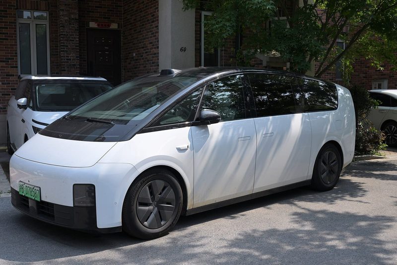 Li Auto Mega