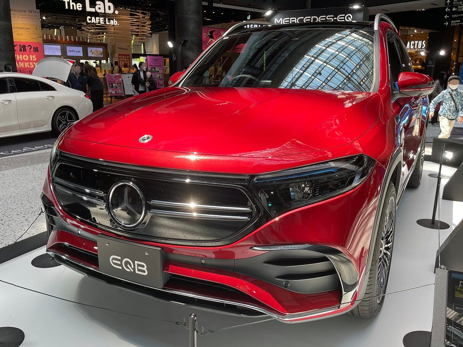 Mercedes-Benz EQB I (X243) — фото 1