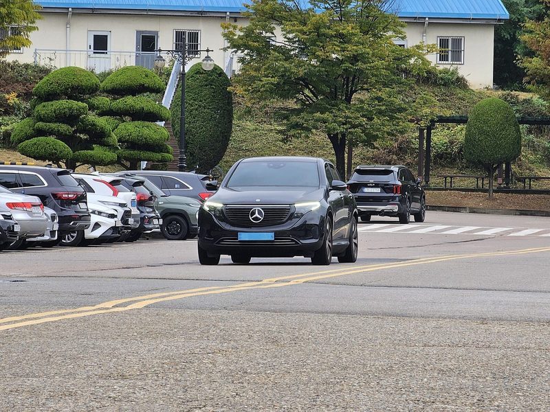 Mercedes-Benz EQC
