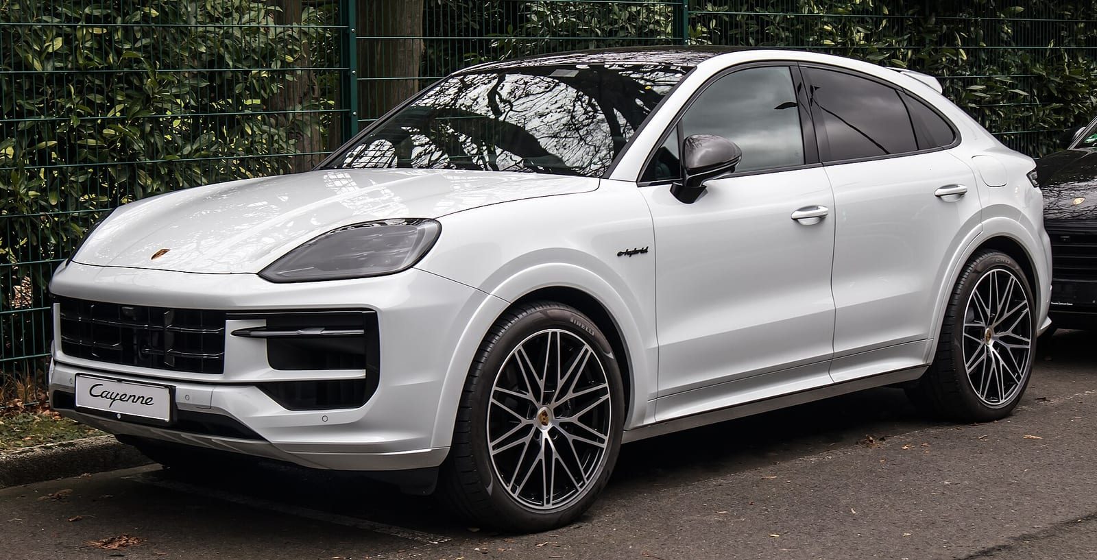 Porsche Cayenne E-Hybrid III рестайлинг (E3) — фото 1