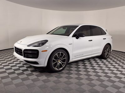 Porsche Cayenne E-Hybrid, III (E3), 2018