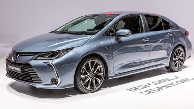 Toyota Corolla Hybrid, XII, initial version, 2019