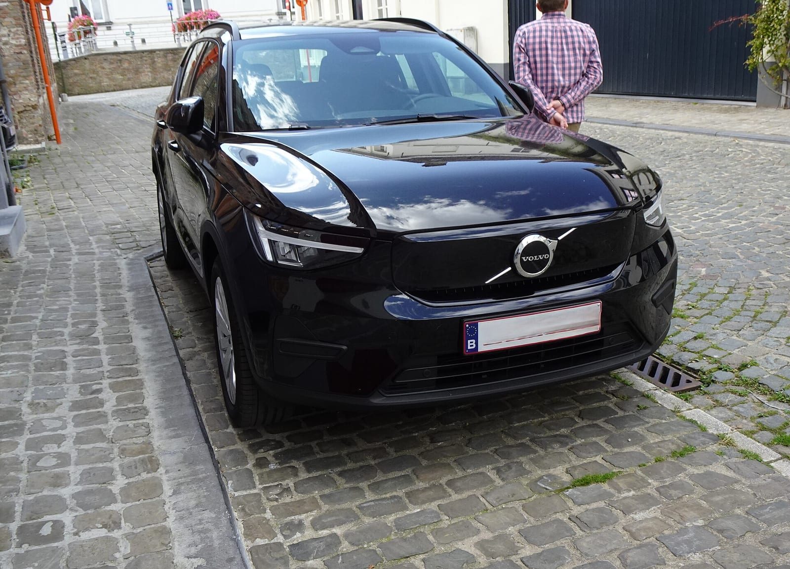 Volvo XC40 Recharge / EX40 I рестайлинг (EX40) — фото 1